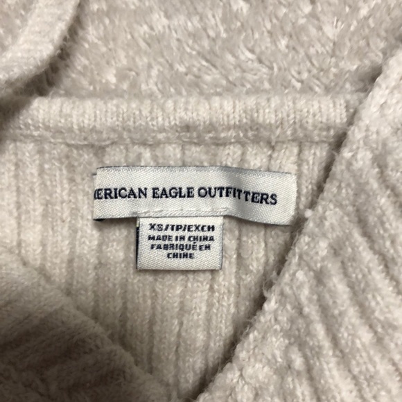 American eagle lace up front tank top 🎉 - Picture 3 of 3